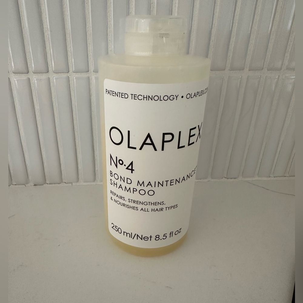 Olaplex No. 4 Bond Maintenance Shampoo